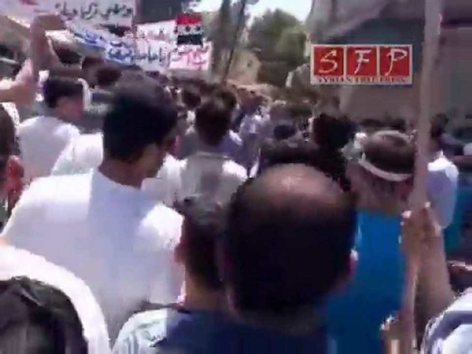 مظاهرة في مدينة سقبا في جمعة صالح العلي في ريف دمشق 17 6 2011
