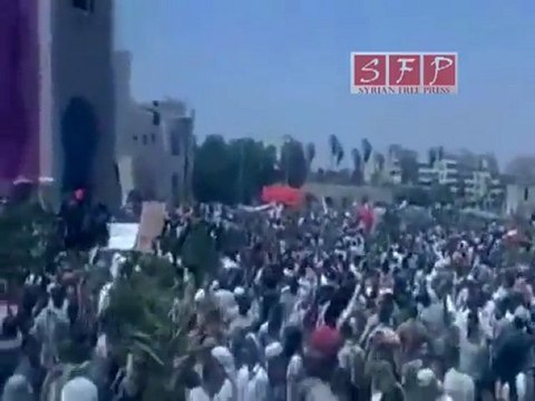 حماة مظاهرات الالاف جمعة لا للحوار 8-7-2011