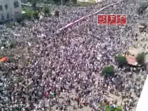 ساحة العاصي بحماه في جمعة لا للحوار 8-7-2011