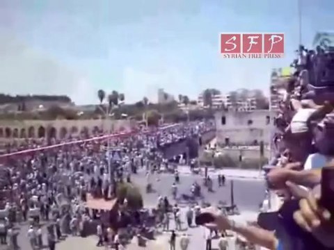 حماة ساحة العاصي تغص بالأبطال جمعة لا للحوار 8-7-2011