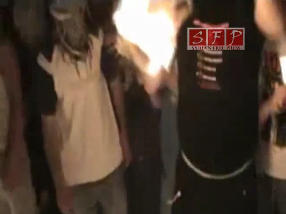 الشعب يريد إسقاط النظام بالشموع اللاذقية 21-7-2011