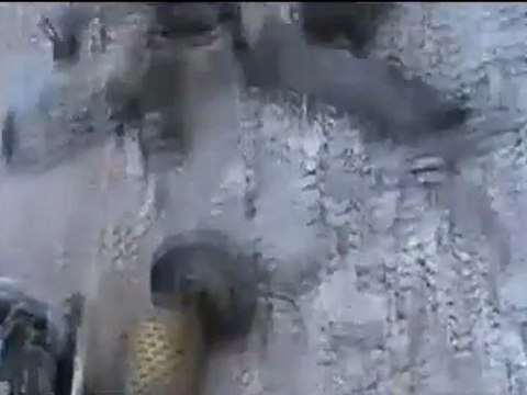 فري برس حمص باباعمرو الدمار في الحي واظهار القذائف4 12 2011