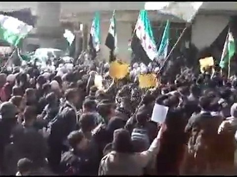 فري برس ريف دمشق سقبا مظاهرة طلابية رااائعة 5 12 2011 ج1