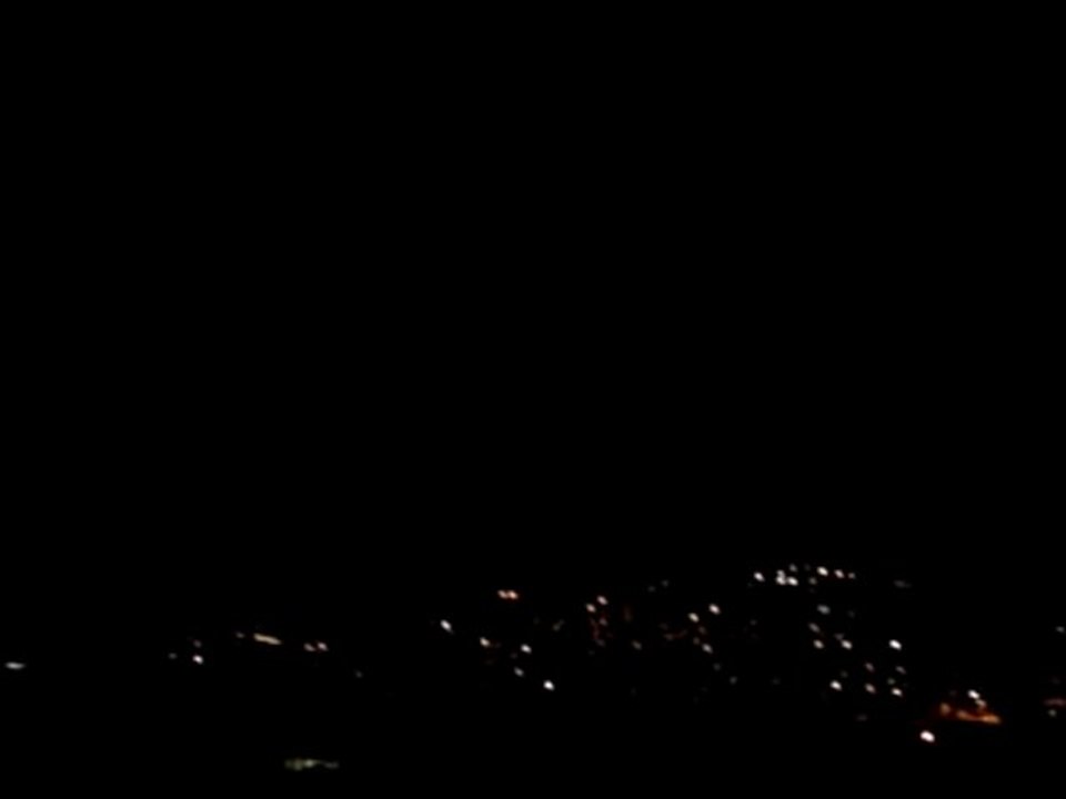 فري برس   ريف دمشق الزبداني  إطلاق رصاص كثيف وعشوائي من مفرزتي الأمن