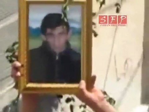 إدلب - سرمين صورة الشهيد سليم حسون 22-7-2011