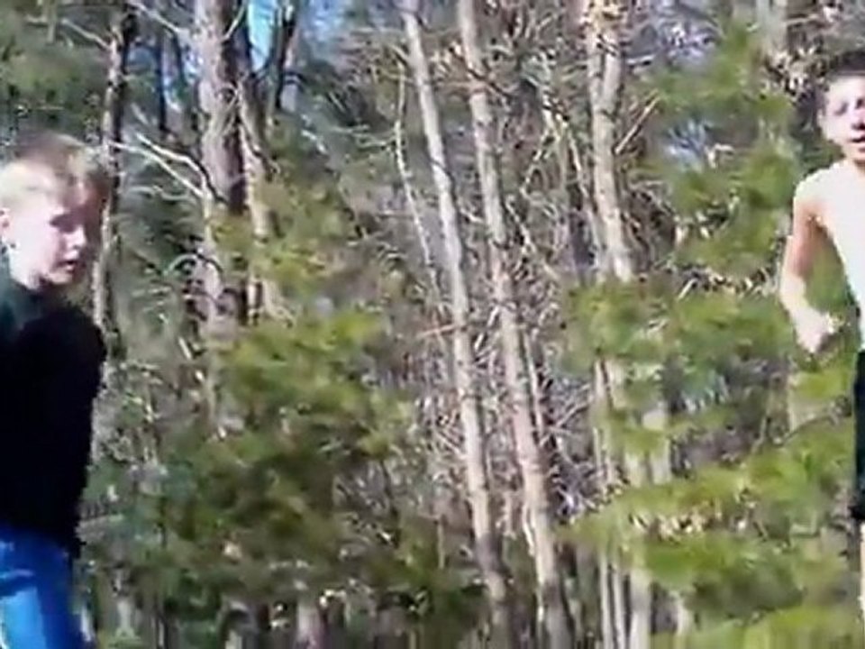 TRAMPOLINE WRESTLING
