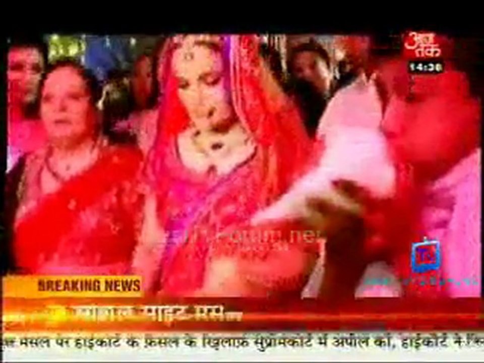 Saas Bahu Aur Betiyan [Aaj Tak] - 19th January 2012 Part1