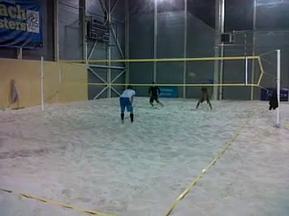 Stef/Rodolf vs Math/Pierre 1 set partout fin du 3ème set