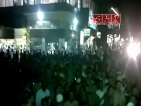البوكمال الحشود ليلا نصرة لدير الزور 28-7-2011