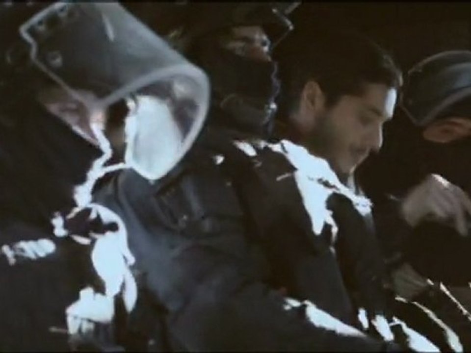 Hélicoptère - Spot TV de la nouvelle campagne de recrutement de la Marine nationale.  En 2012, la Marine nationale recrute et forme 3000 personnes.