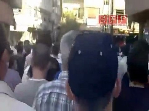 ريف دمشق - حرستا - تشييع الشهيد يسار توكلنا - 30-7-2011