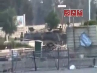 حماة إقتحام الدبابات لدوار المقبور 31-7-2011