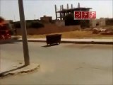 ادلب سراقب قصف الدبابات يطال السيارات 31-7-2011