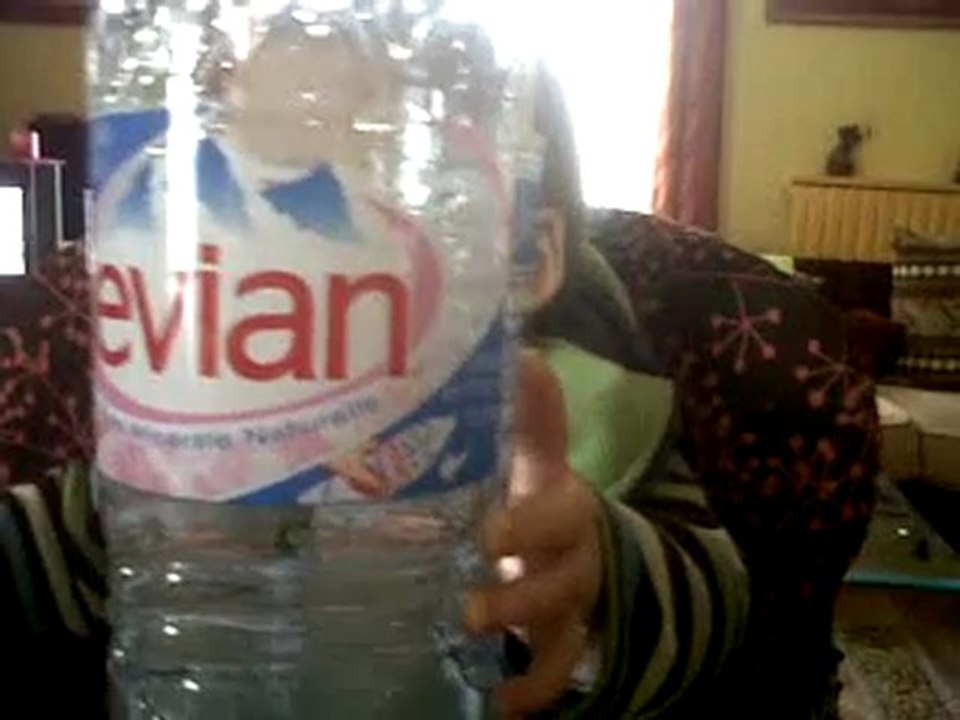 Jean-Baptiste et sa Bouteille d'EVIAN...