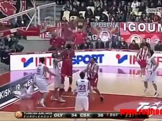 Kyle Hines Olympiacos vs Cska