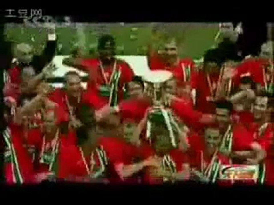 Bóng Đá + - Video clip - Khoảnh khắc của trung vệ huyền thoại Fabio Cannavaro