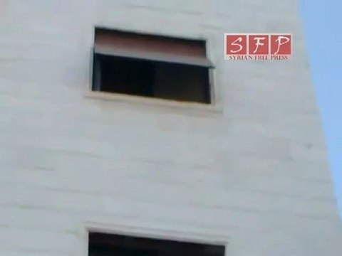 معضمية الشام أثارالتخريب وقصف المنازل 6-8-2011