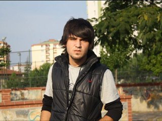 Alpi chino kaos - Bugün (2012)