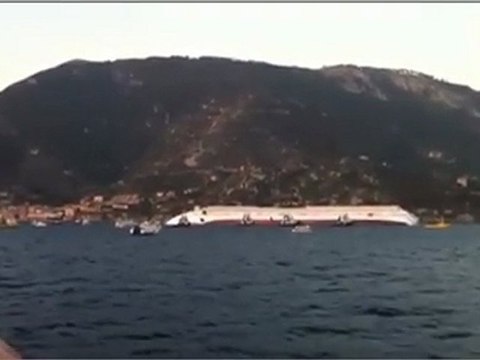 Isola del Giglio - Affonda la nave Costa Concordia 3