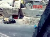 الشبيحة يطلقون الرصاص الحي على المدنين في شوارع دوما8 11 2011