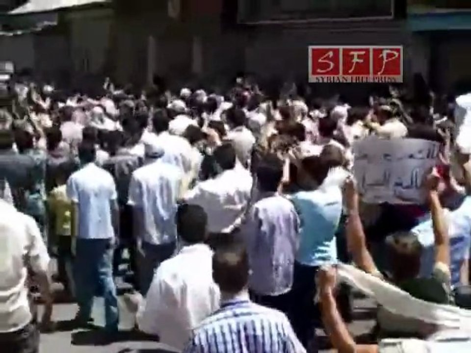 دوما جمعة لن نركع الا لله 12-8-2011