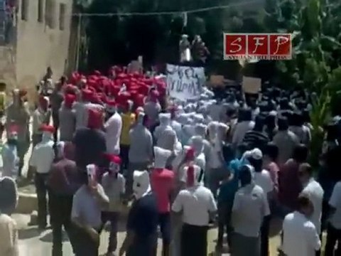 جبلة في جمعة لن نركع إلا لله هي ويا الله ما منركع الا لله 12 8 2011