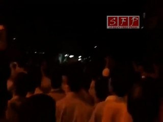 حلب مقطع جديد لتشييع شهيد الصاخور يوم امس 12 8 2011