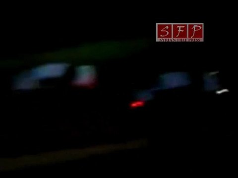 فري برس اللاذقية الصليبة الشبيحة يحاصرون جامع المشاطي 14 8 2011