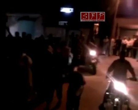 ادلب تفتناز مظاهرات مسائية بعد التراويح 13رضان13 8 2011