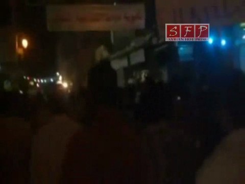 فري برس | دوما مظاهرة من الجامع الكبير 16-8-2011