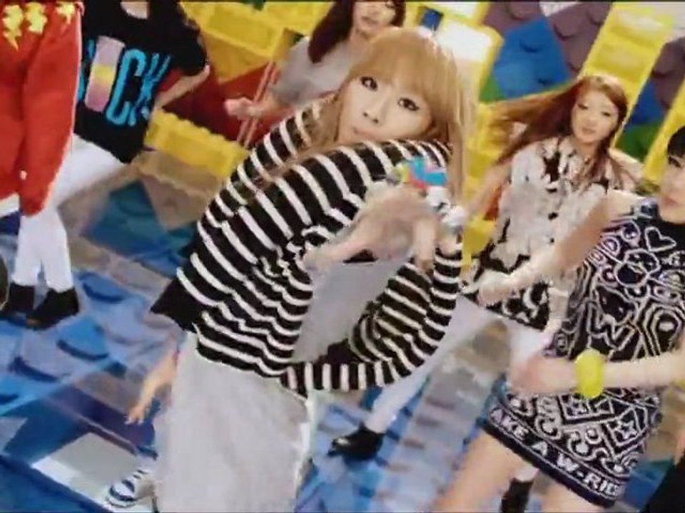 2NE1 - BEST MUSIC in the world ! [HD]