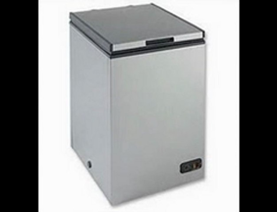 NEW A 3.4cf Chest Freezer Platinum (Kitchen & Housewares)
