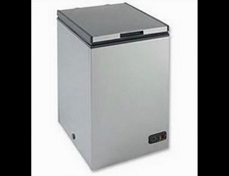 NEW A 3.4cf Chest Freezer Platinum (Kitchen & Housewares)