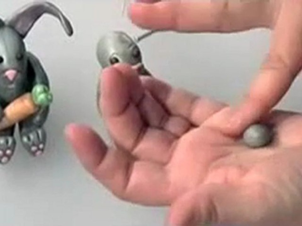 Free Polymer Clay Projects: Sitting Rabbit Pt2