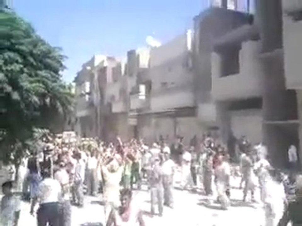 فري برس   حماة جمعة بشائر النصر    منطقة طريق حلب 19 8 2011
