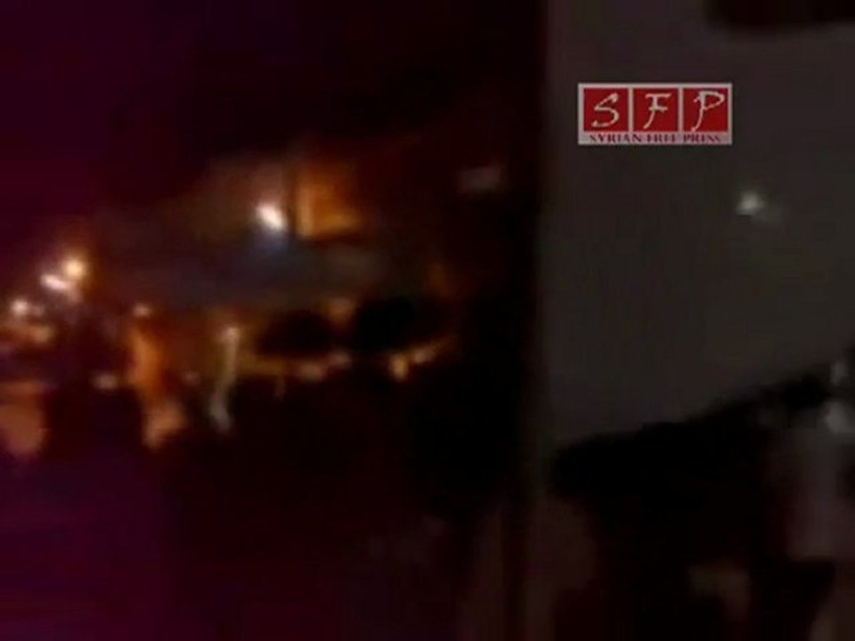 فري برس   حلب الأتارب مظاهرة بعد صلاة الفجر 20 8 2011