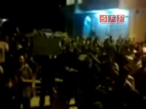 فري برس إدلب مظاهرة كفرومة ردا على بشار الفسد 21 8 2011