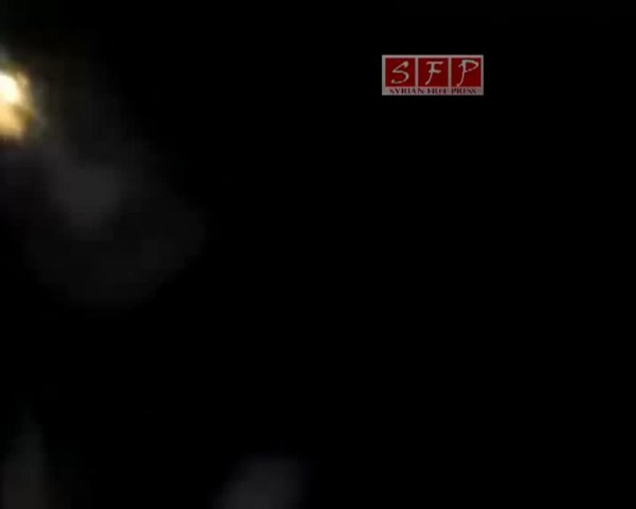 فري برس   خالدية 21 رمضان إطلاق نار لتفريق المظاهرة 21 8 2011