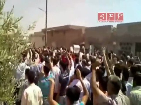 فري برس حلب تل رفعت بداية تشييع الشهيد بعد صلاة الجمعة 2 9 2011