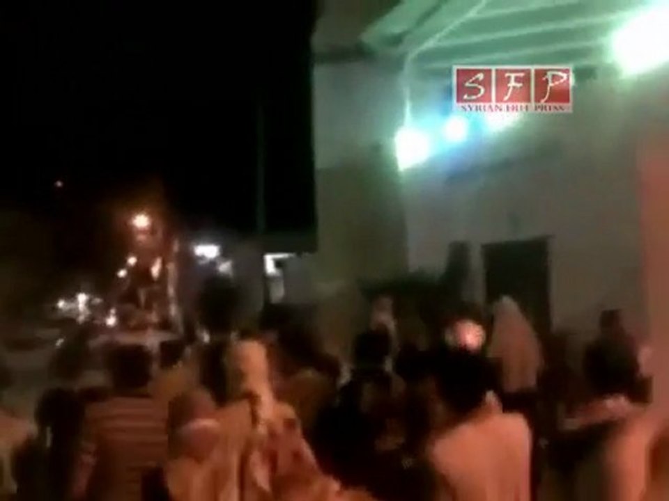 فري برس   حلب مارع مظاهرات بعد التراويح 23 8 2011