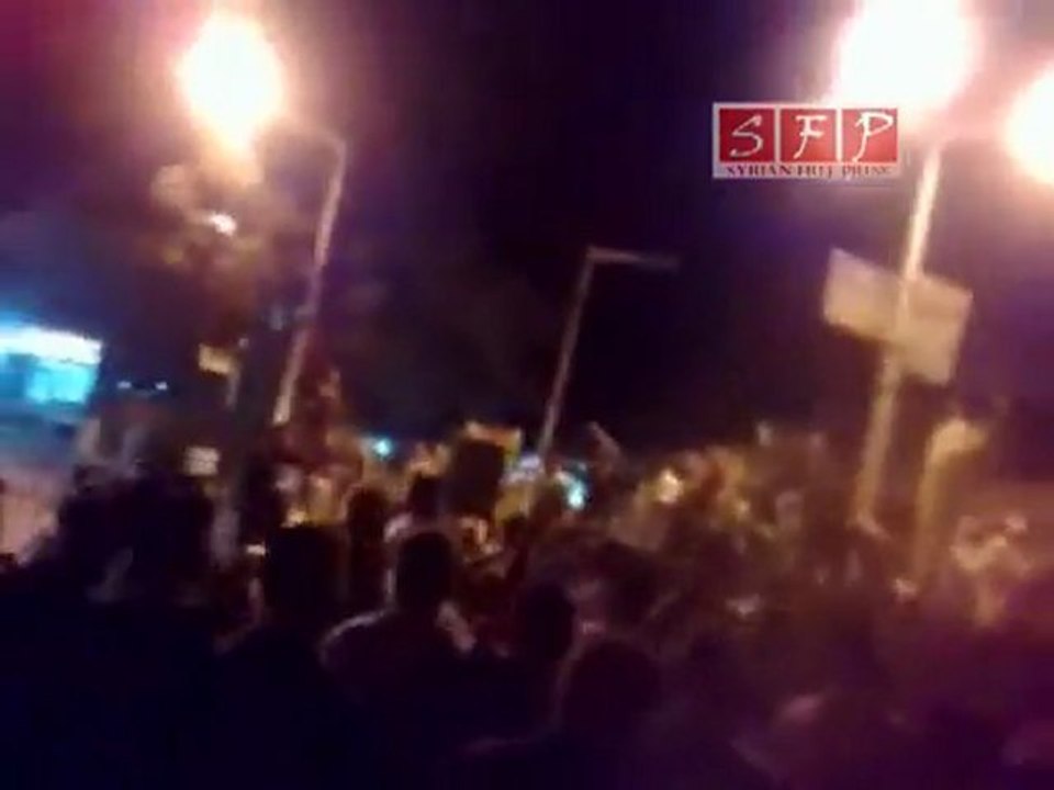 فري برس   حماة كرناز مسائية ودعاء رغم اقتحام الامن والشبيحة23 8 2011