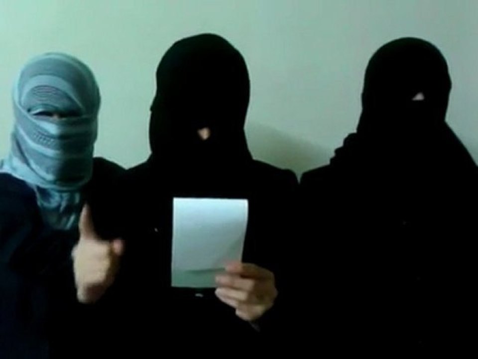 فري برس   رسالة من حرائر سورية إلى المعارضة السورية 25 8 2011