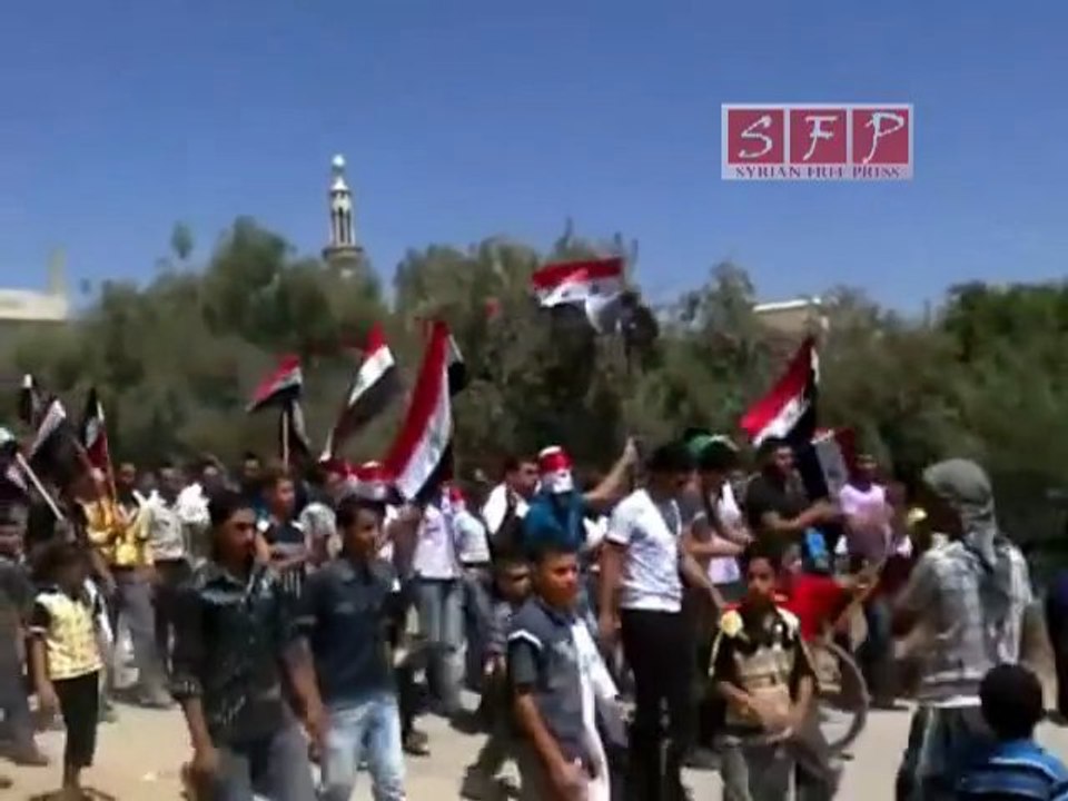 فري برس   درعا احرار عتمان درعا 26 رمضان 26 8 2011