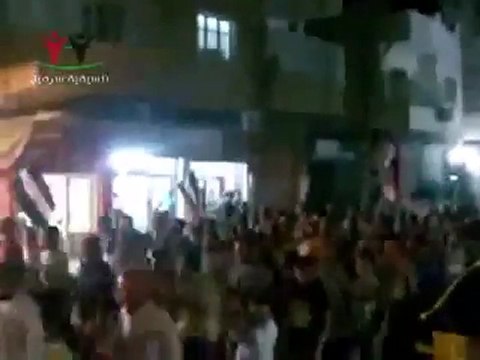 فري برس ادلب سرمين بداية المظاهرة 28 8 2011