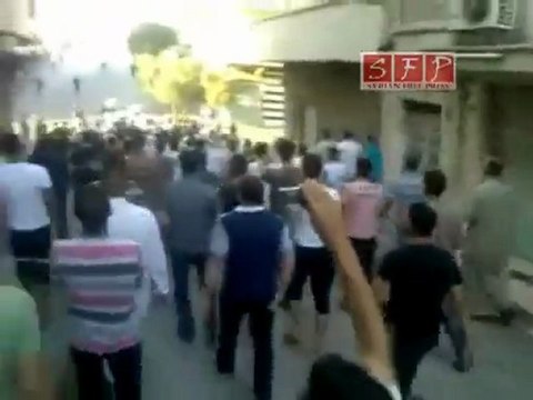 فري برس حماه أبطال حي الجراجمة وباب القبلي بعد صلاة عيد الفطر 30 8 2011