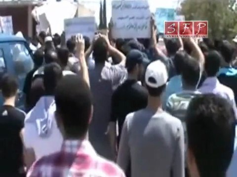 فري برس حي القدم مظاهرة جمعة الموت ولا المذلة تطالب بإسقاط 2 9 2011