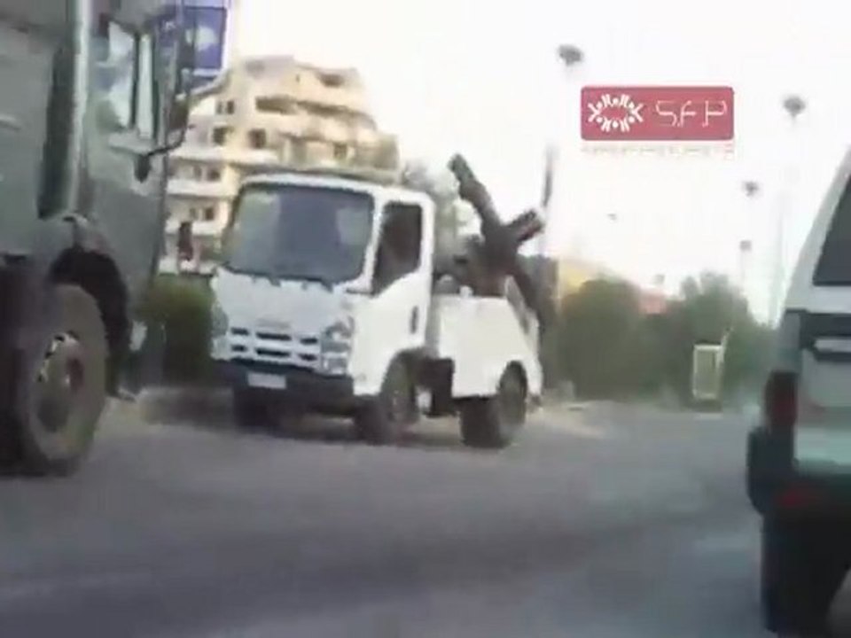 فري برس   من ضابط منشق عملية اقتحام حمص باب الدريب 8 9 2011