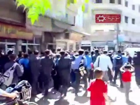 فري برس ريف دمشق سقبا مظاهرات الطلاب الاحرار للمطالبة باسقاط النظام 22 9 2011