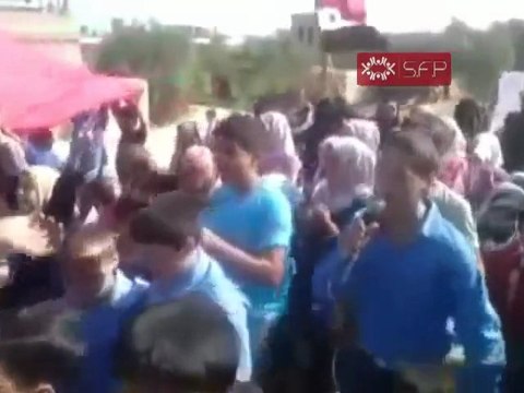 فري برس ادلب حاس مظاهرة طلابية مطالبة برحيل بشار 27 9 2011