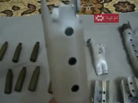 فري برس حمص دير بعلبة اقتحام الدبابات الحي وقتل المتظاهرين30 9 2011